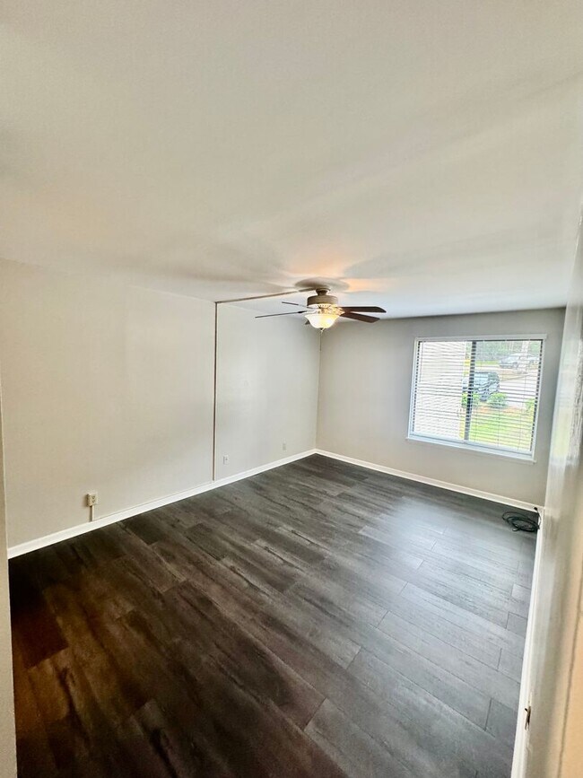 Building Photo - Lake Murray Living--- 2bd/2ba condo