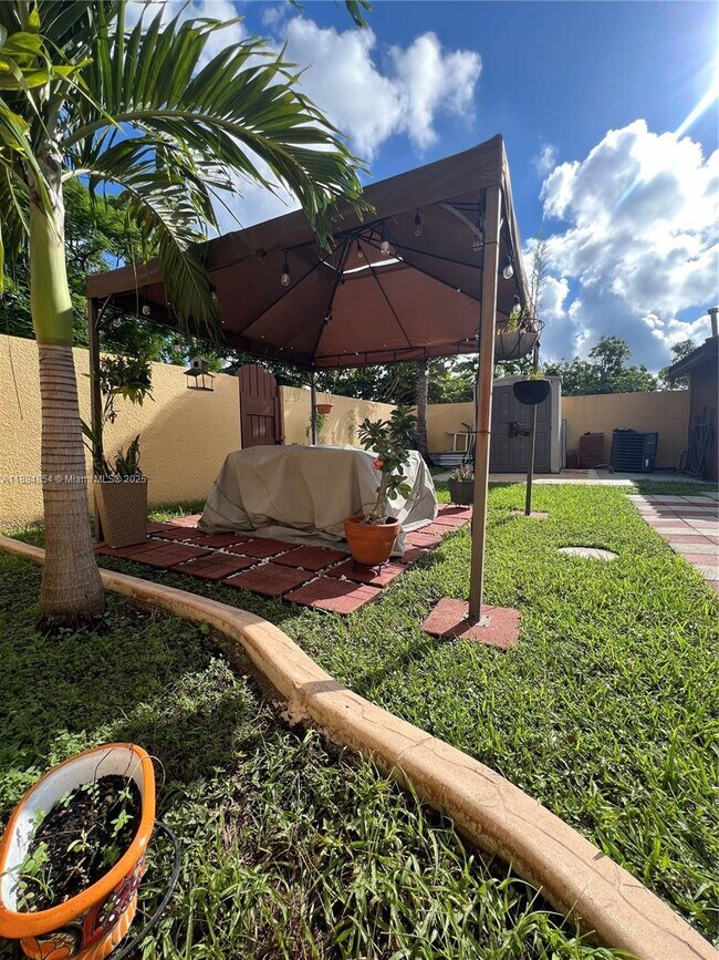 Building Photo - 14801 SW 87th Terrace