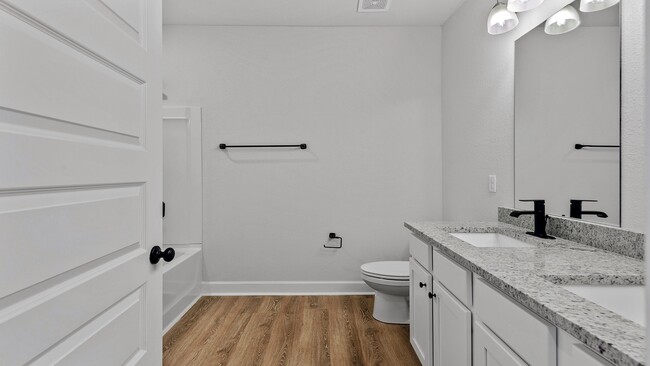 Building Photo - 3017 Dowington Dr