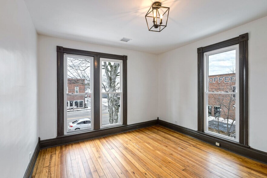 Building Photo - 205 Broadway St