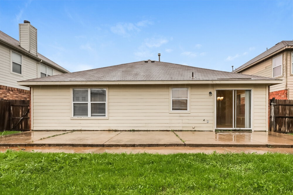 Building Photo - 4701 Palm Ridge Dr