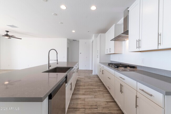 Building Photo - 41055 W Agave Rd