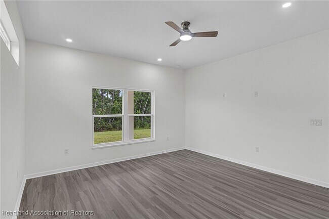 Building Photo - 7539 Bernal Dr