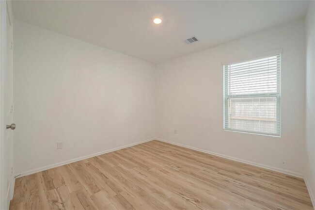 Building Photo - 26818 Wilderye Cv Ln