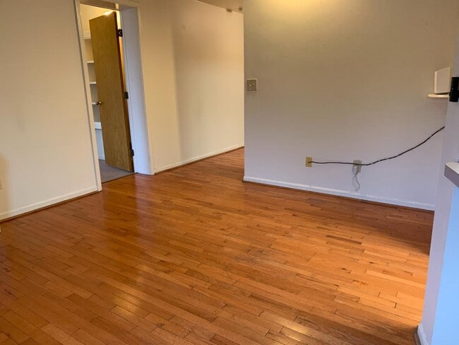 Building Photo - 226 W Michigan Ave