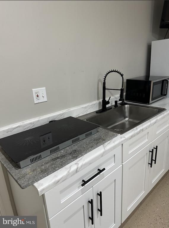 Building Photo - 3254 Kira Ct