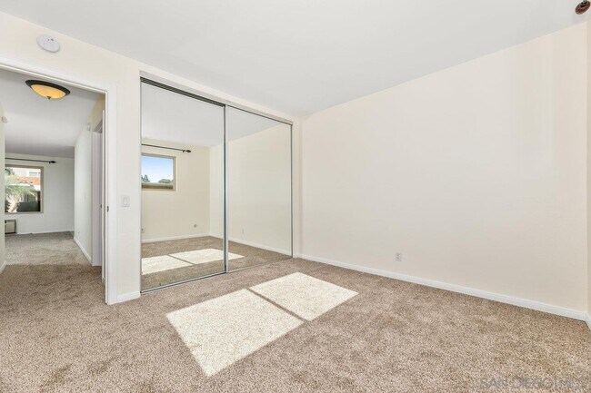 Building Photo - 1240 N Broadway