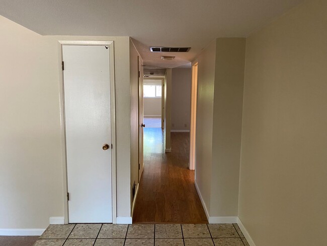 Building Photo - Quiet Sunnyvale Home