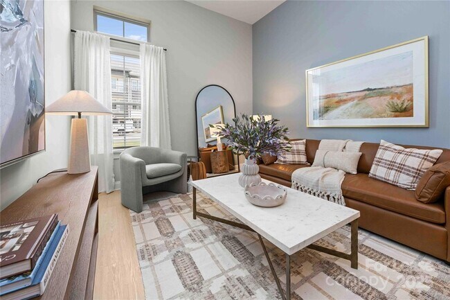 Building Photo - 9035 Lindholm Dr