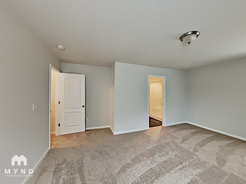 Building Photo - 126 Forest Bend Way