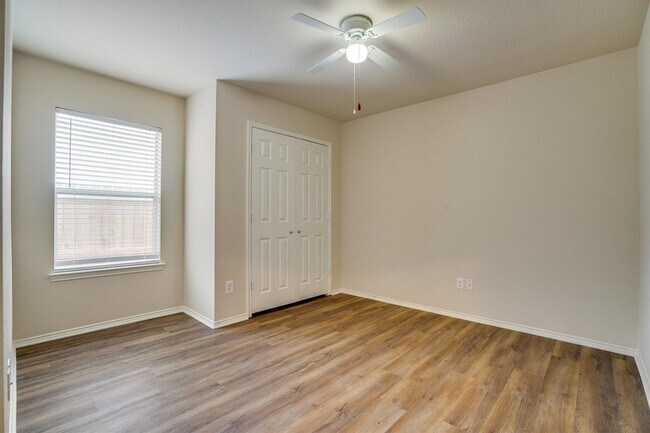Building Photo - 5137 Bayridge Ct