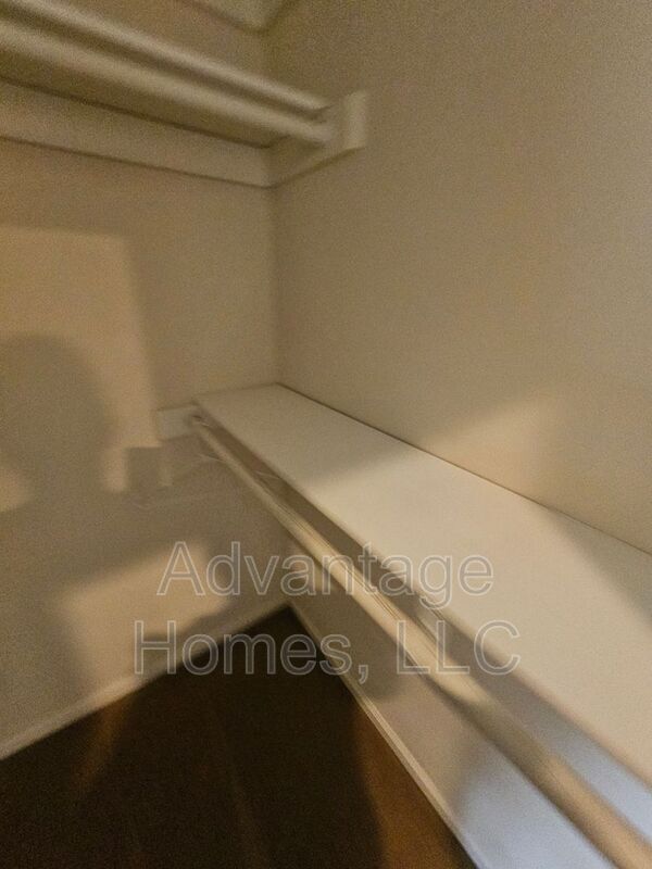 Building Photo - 14117 Parkhill Ln