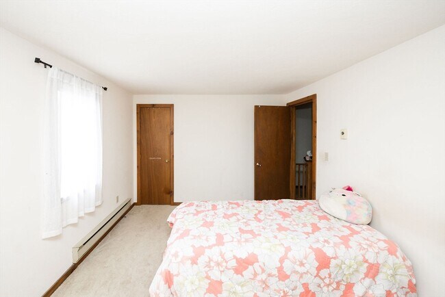 Building Photo - 90 Brightwood Ave