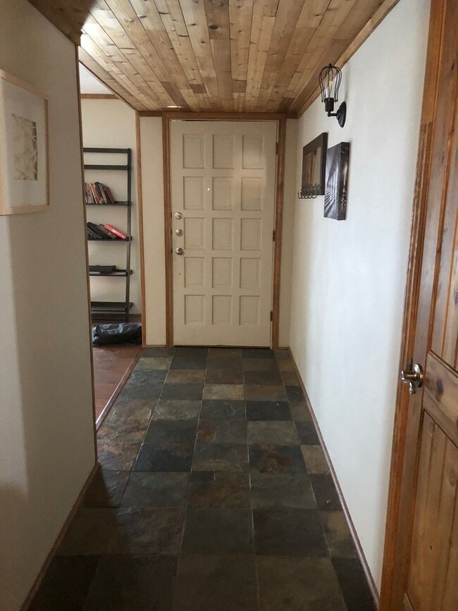 Building Photo - Adorable Home on Corner LOT- COMING SOON