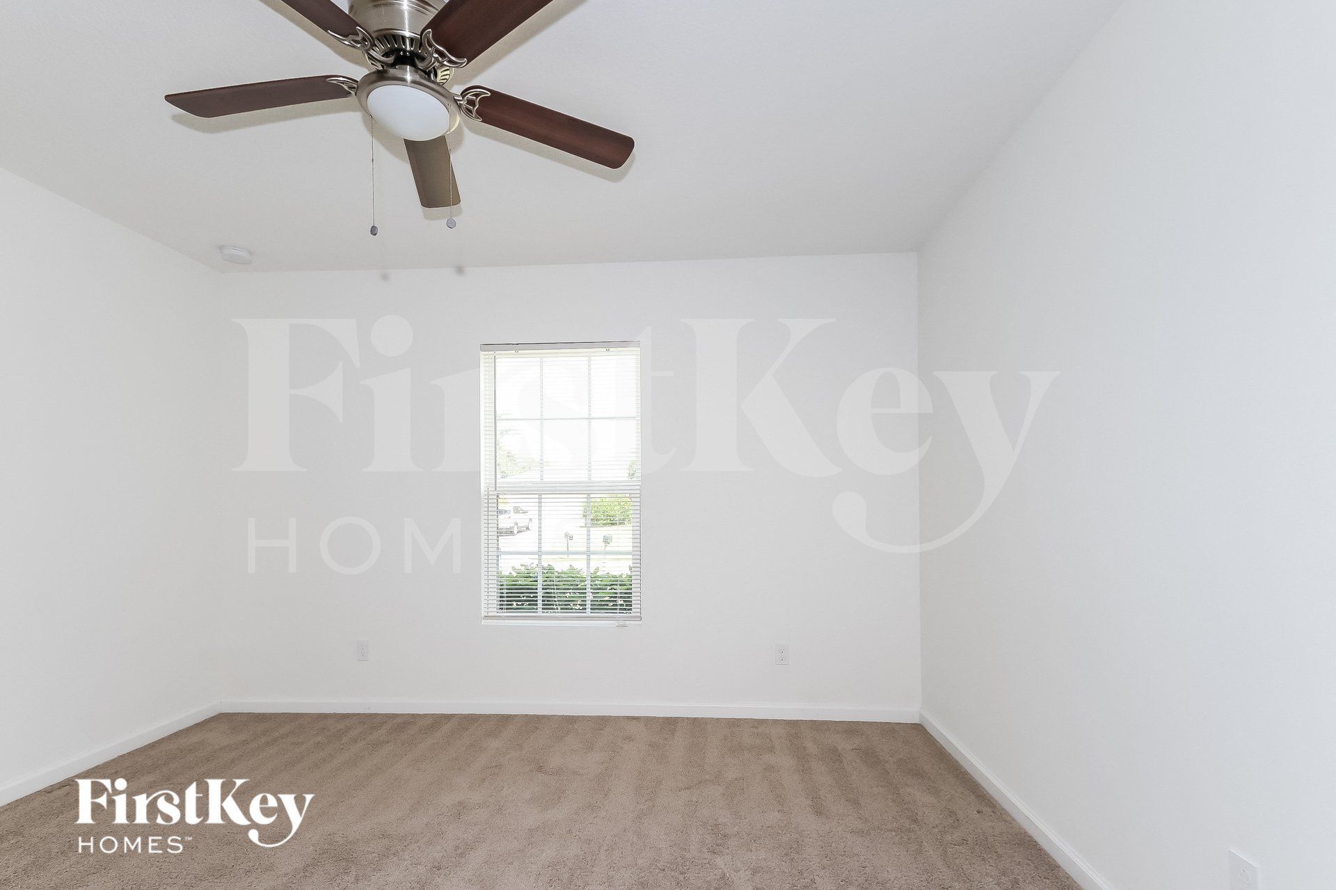 Building Photo - 1682 SW Crawford Ave