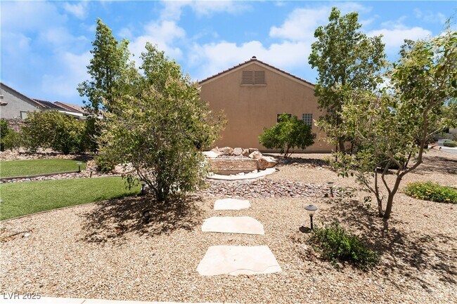 Building Photo - 3016 Friendship Hill Cir
