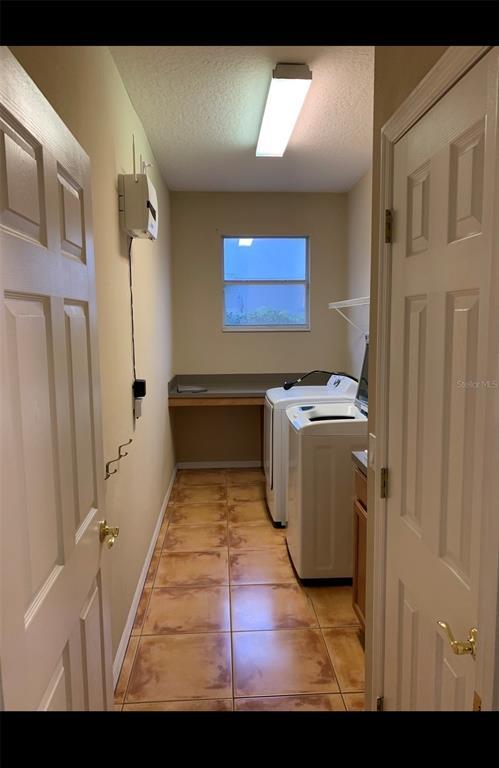 Building Photo - 761 Broadoak Loop