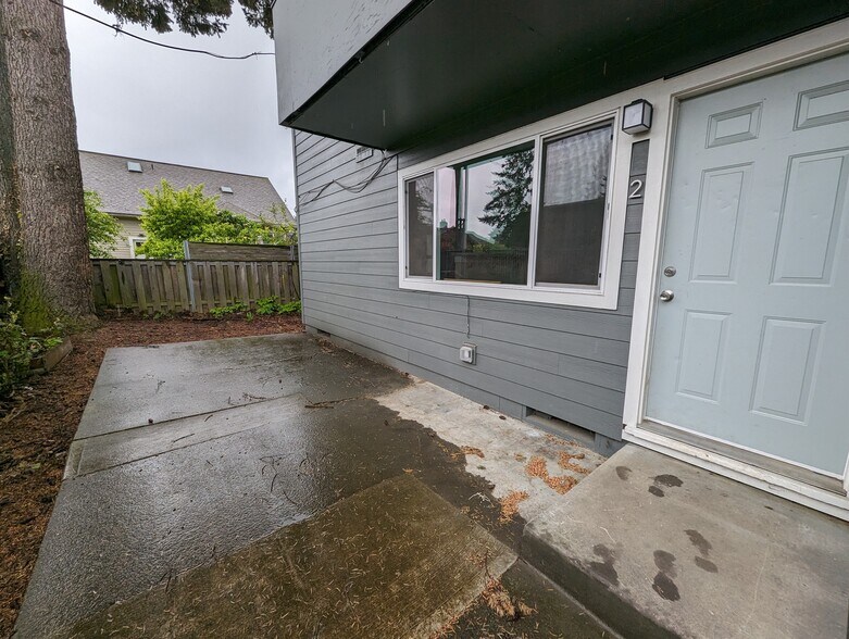 Patio area for this unit - 1626 Southeast Lexington Street