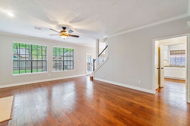 Building Photo - 31 N Duskwood Pl