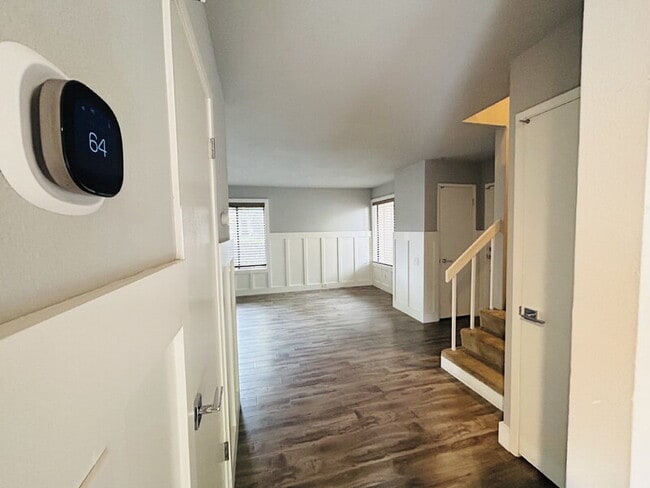 Building Photo - 134 Hartnell Pl