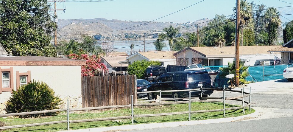 Building Photo - 16911 Glenetta Way