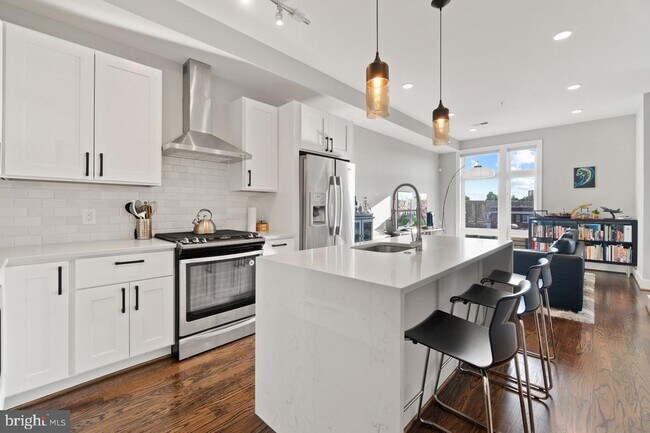 Building Photo - 3525 14th St NW