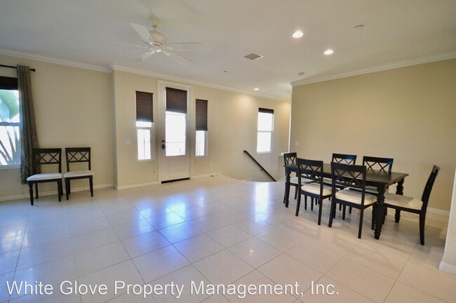 Building Photo - 3 br, 3.5 bath House - 756 South Olive Street