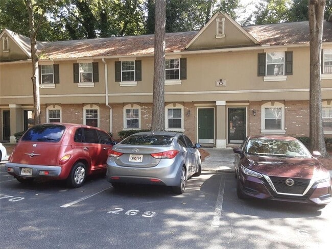 Primary Photo - 6900 Roswell Rd