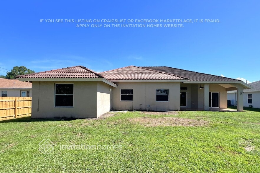 Building Photo - 1025 SW Romaine Ln