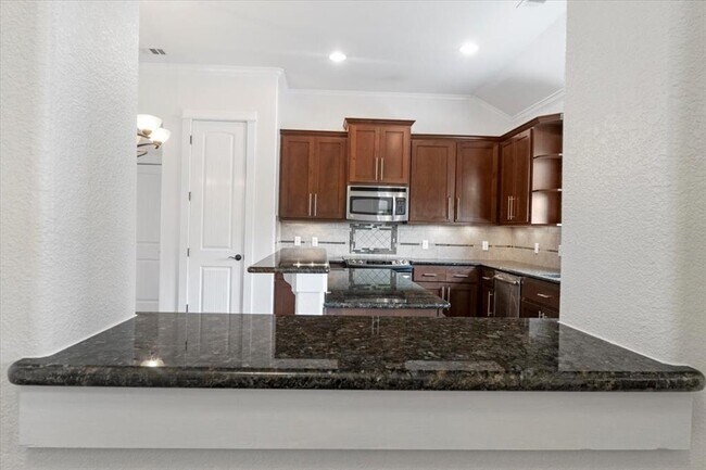 Building Photo - 14501 Falcon Head Blvd