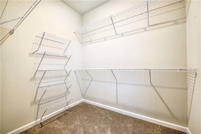 Building Photo - 5193 Woodline View Ln