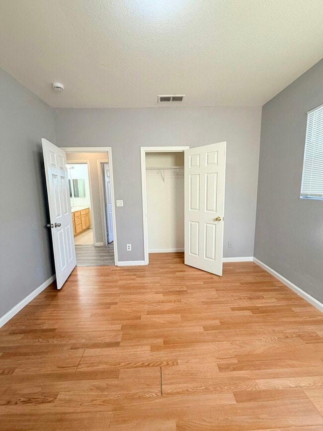 Building Photo - 4375 Tropaz Ln