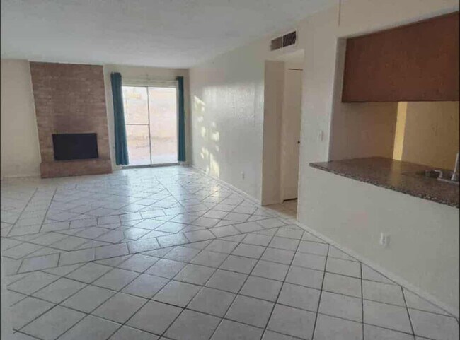 Building Photo - 2001 Amy Sue Dr