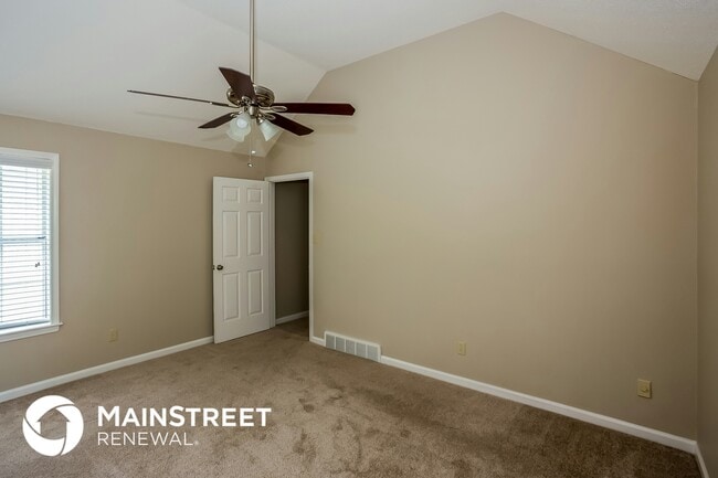 Building Photo - 7642 White Ash Dr