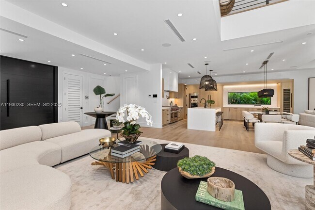 Building Photo - 4024 Bonita Ave