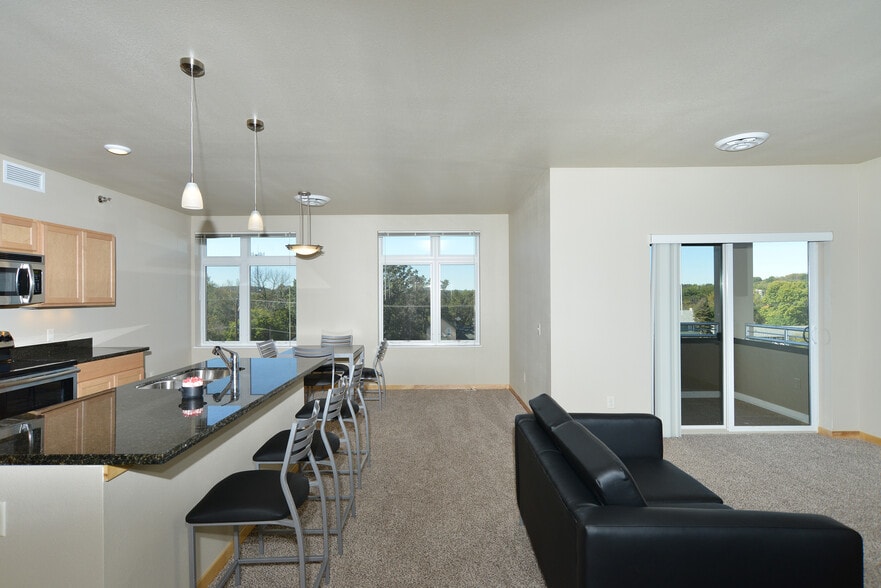 Building Photo - 503 Broadway