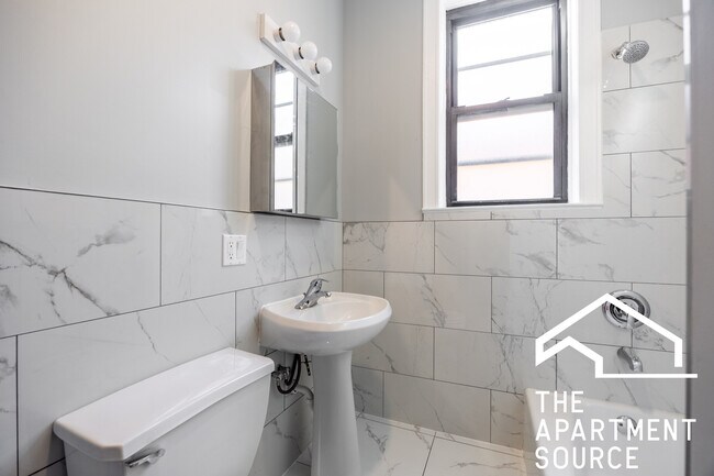 Building Photo - 2519 S Millard Ave