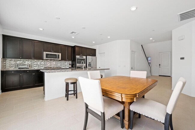 Building Photo - 36712 Summer Dain Ln