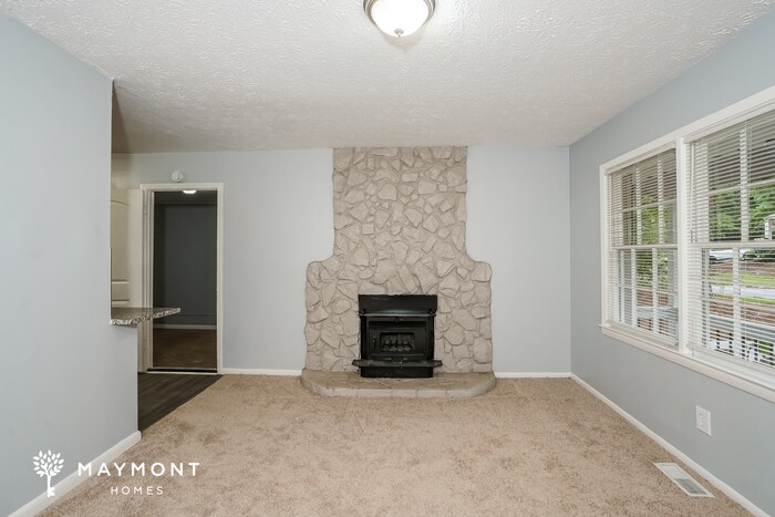 Building Photo - 776 Jeb Stuart Dr