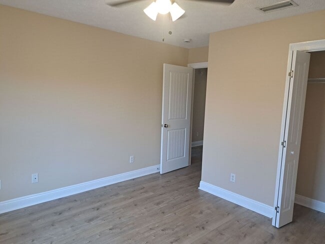 Building Photo - 2950 Palmetto Ridge Way