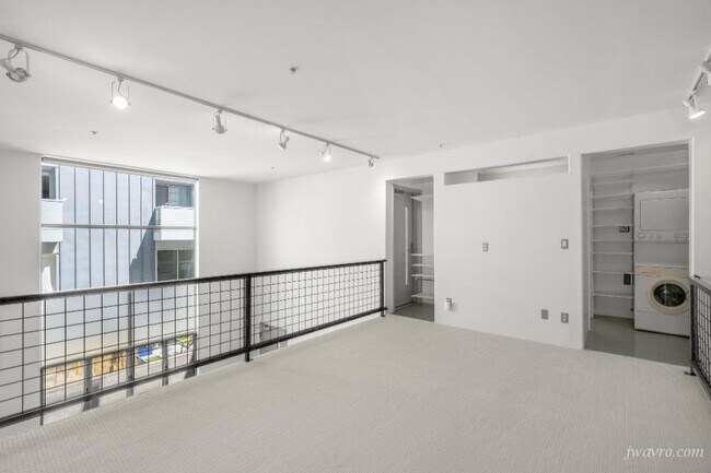Building Photo - 615 Tennessee St
