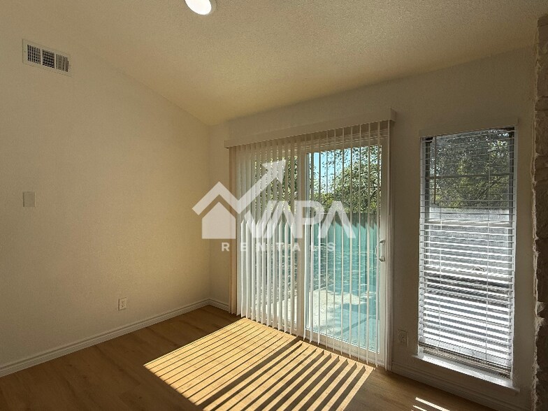 Building Photo - 9318 Adams Hill Dr