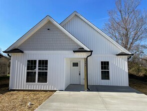 Building Photo - 3 BED, 2 BATH NEWLY CONSTRUCTED HOME