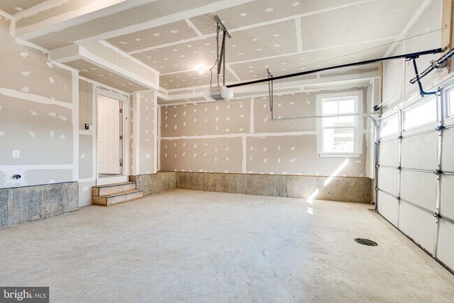 Building Photo - 1759 Autumn Maple Leaf Dr