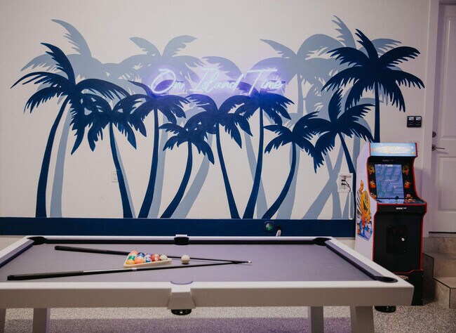 Building Photo - 1412 Leland Way