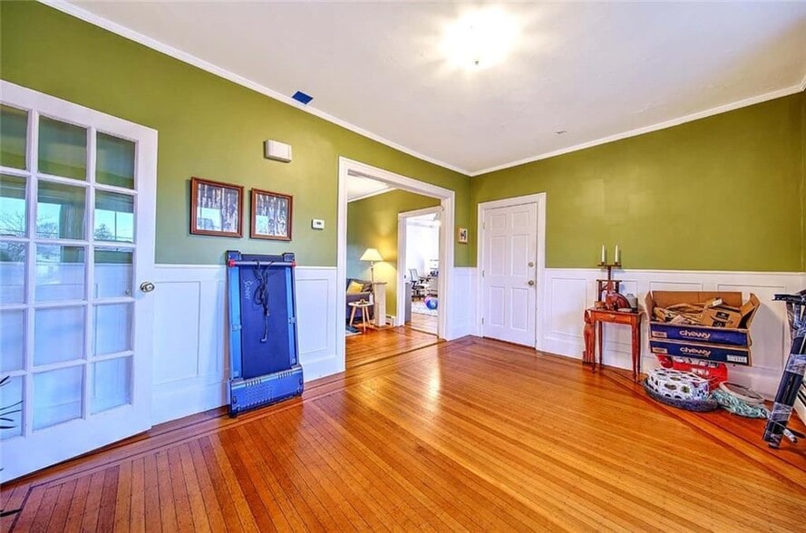 Building Photo - 130 Norwood Ave