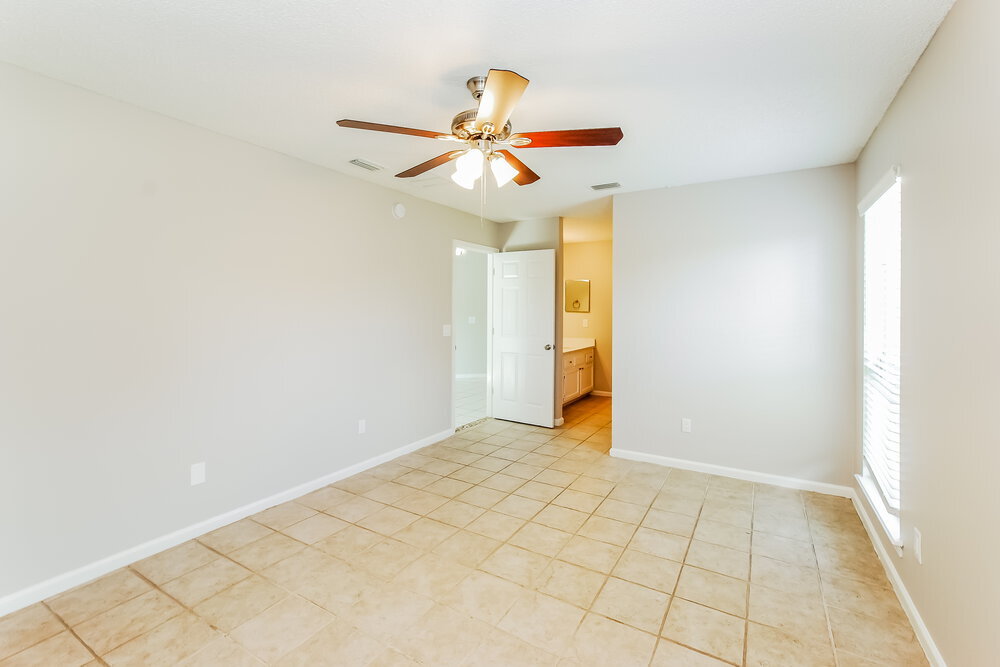 Building Photo - 3750 Barbizon Cir S