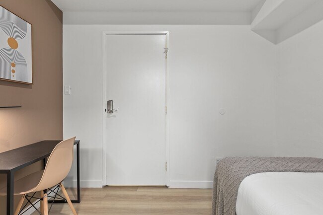 Building Photo - 840 Hilgard Ave