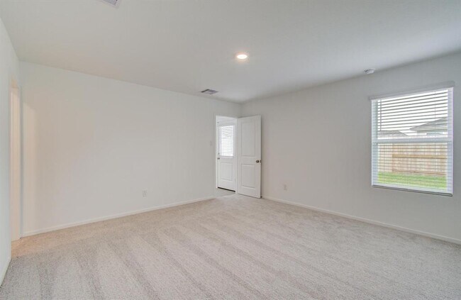 Building Photo - 18027 Valle Cupa Ln