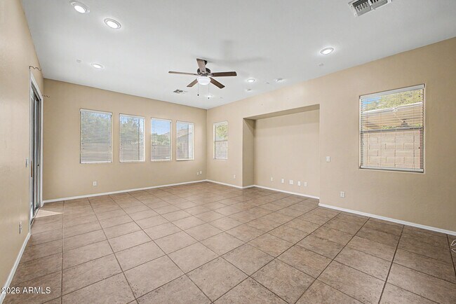 Building Photo - 12929 W Vista Paseo Dr